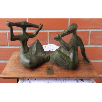 Giorgi B (1905-1993)-Sediace mladé  ženy