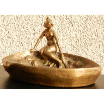 Silber O- Žena na brehu rieky Berndorf k.19 stor. bronz